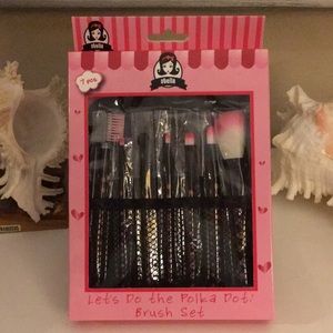 Stella 7 pcs brush set